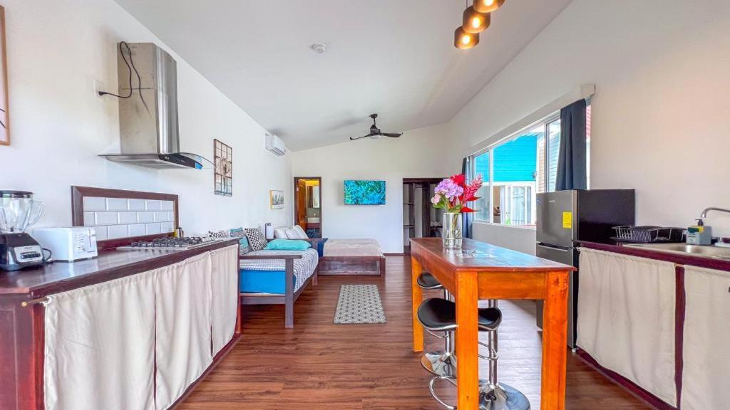 Chango'S Apartments Bocas Town Luaran gambar